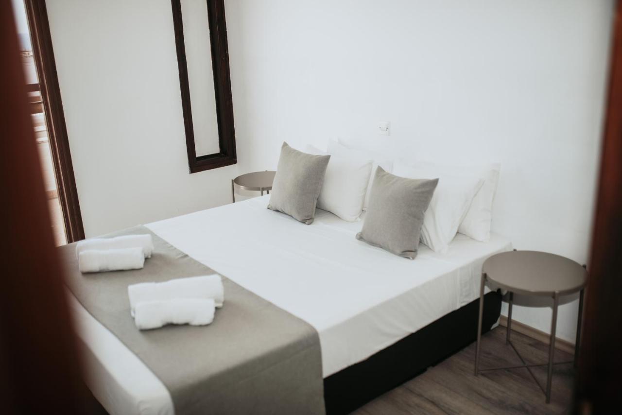 Ovis Hotel Apartments Ayia Napa Exterior foto